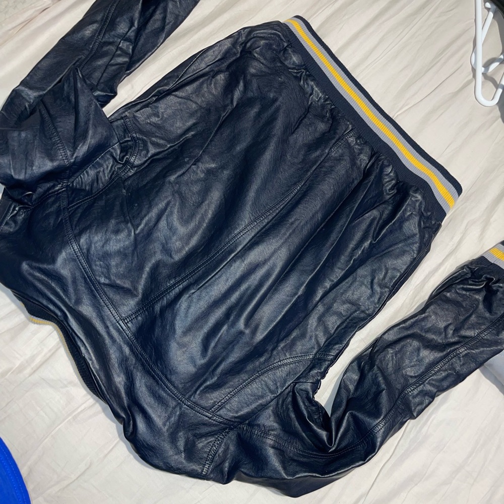 Foreign Exchange Jacket - Picture 8 of 12